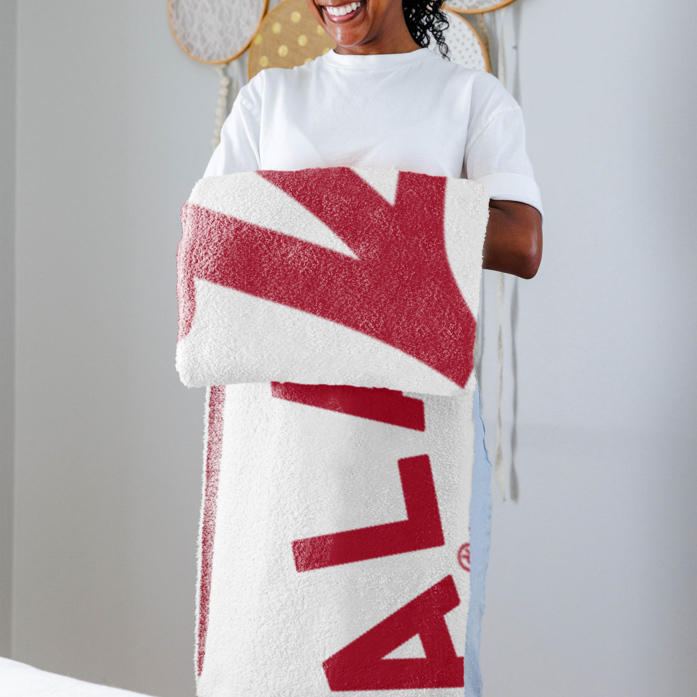 Alabama Prime Luxe Dreams Throw