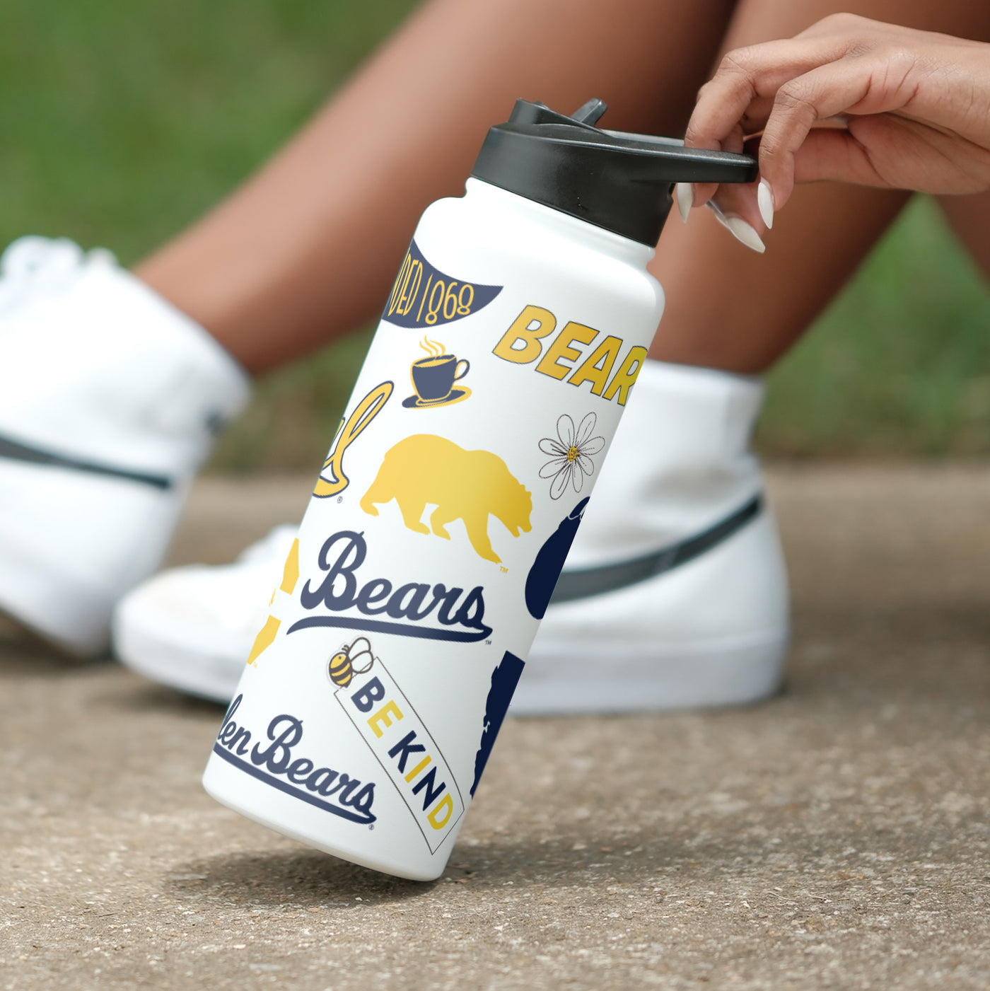 California Berkeley 34oz Native Quencher Bottle