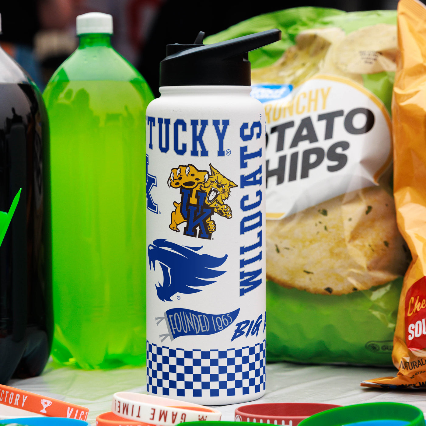 Kentucky 34oz Native Quencher Bottle