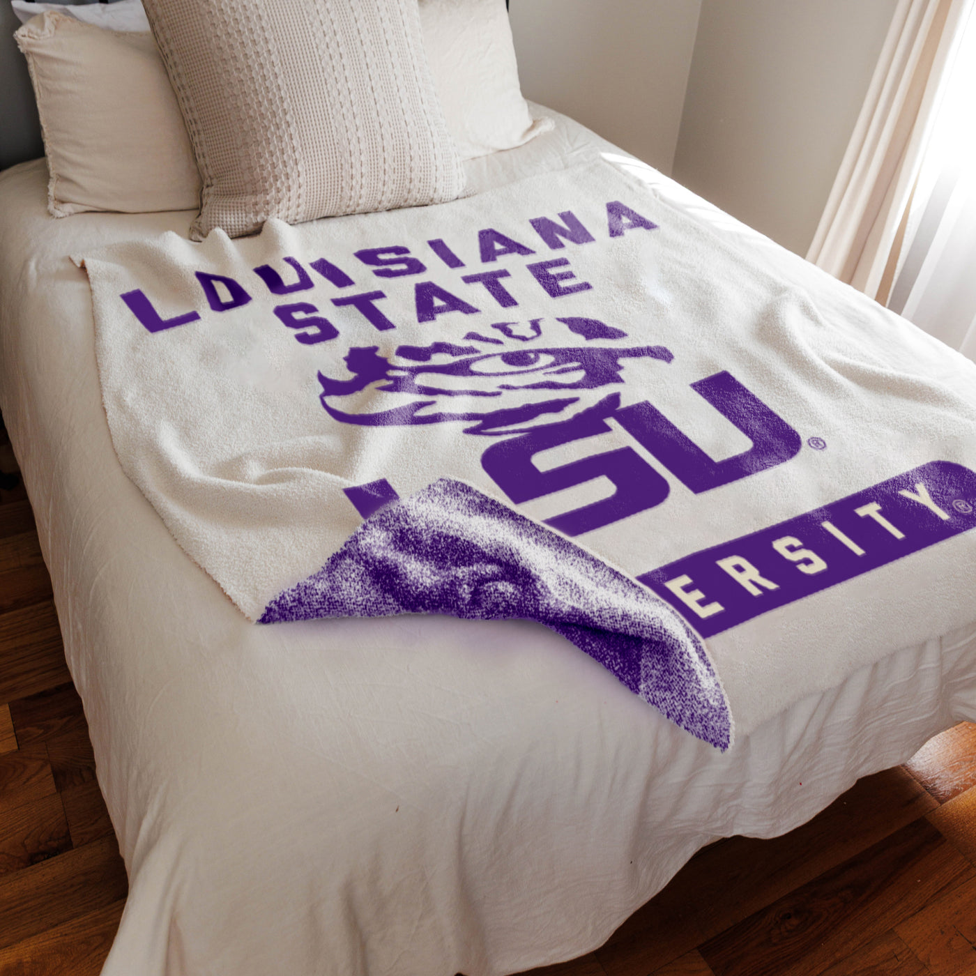 LSU Luxe Prime Dreams Throw