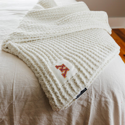 Minnesota Cable Knit Throw 50x60