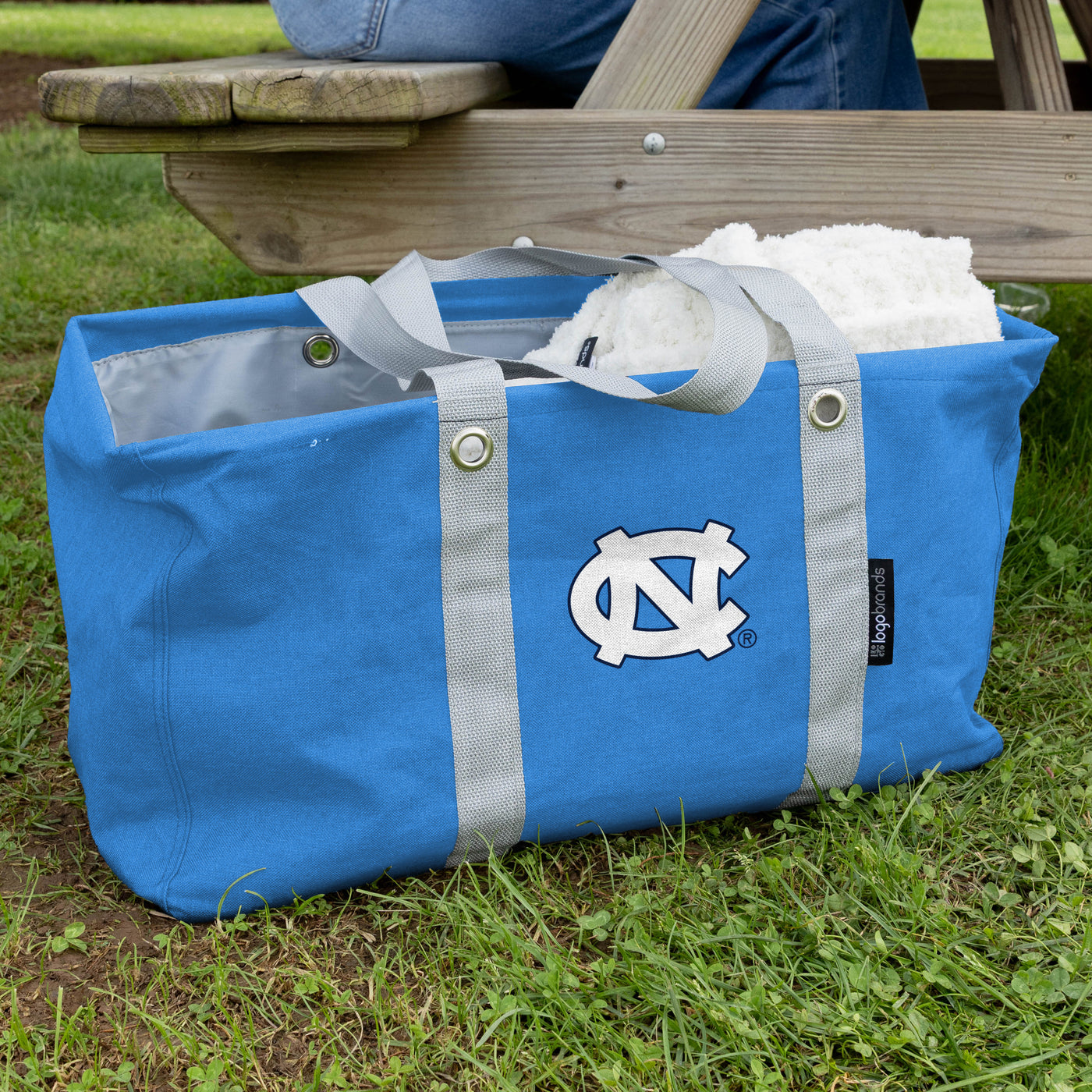 North Carolina Crosshatch Picnic Caddy - Logo Brands