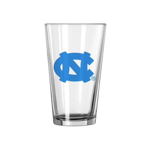 North Carolina 16oz Gameday Pint Glass with team logo, clear glass drinkware for fans and celebrations.