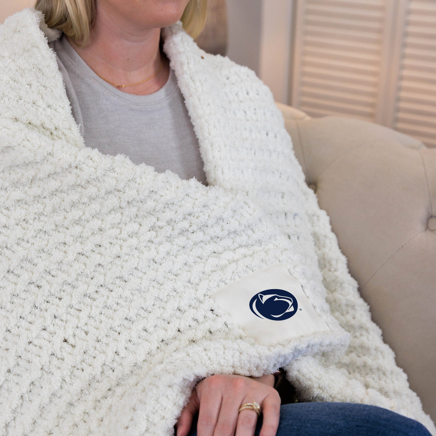 Penn State Ivory Cable Knit Throw 50x60