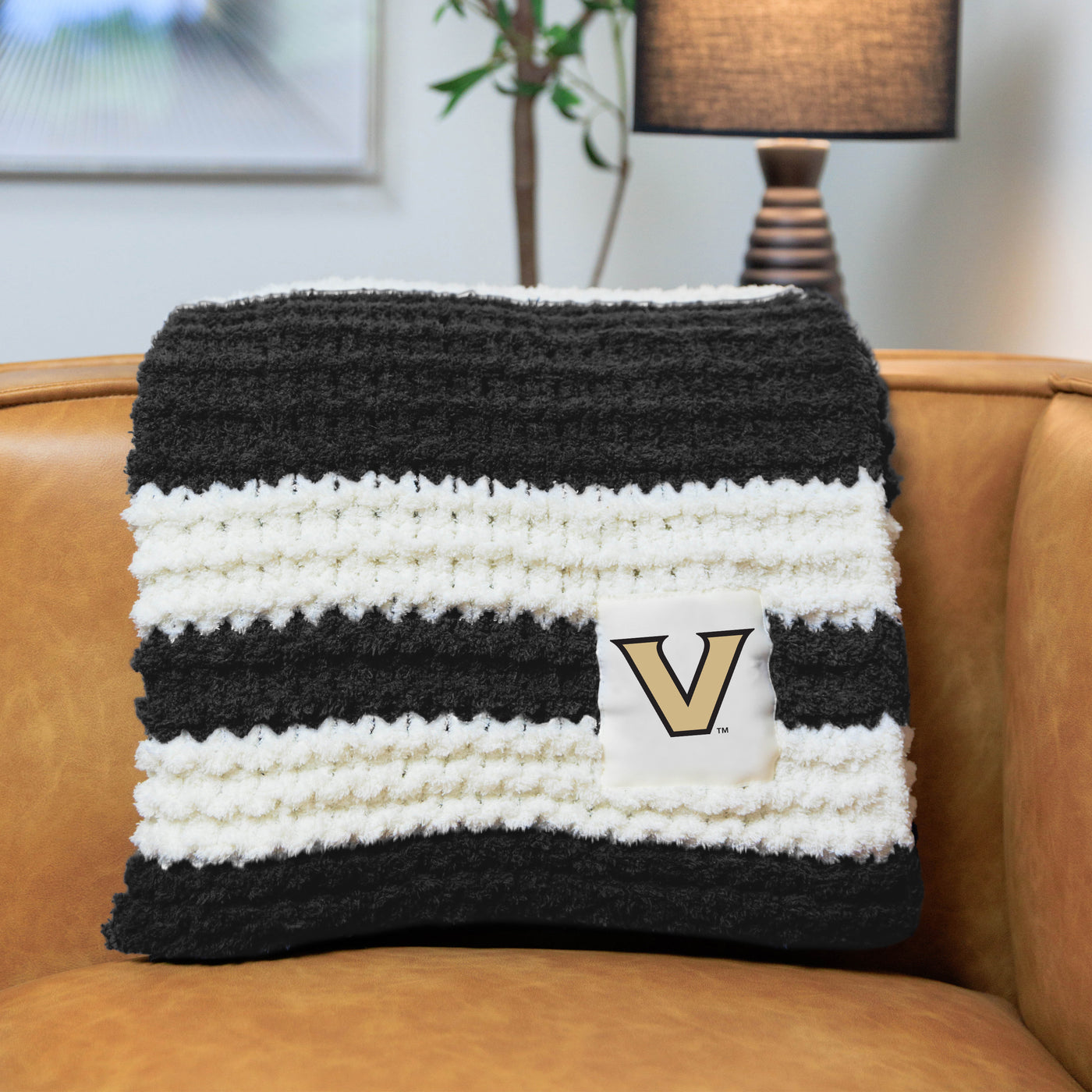 Vanderbilt Cable Knit Throw 50x60