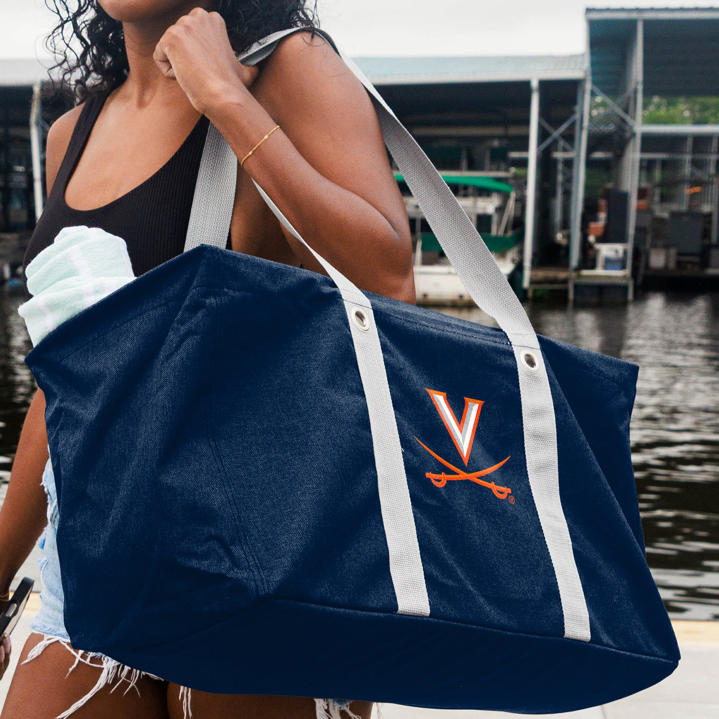 Virginia Crosshatch Picnic Caddy - Logo Brands