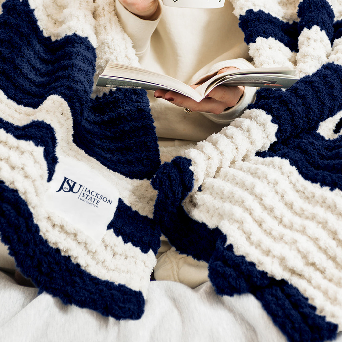 Jackson State Cable Knit Throw 50x60