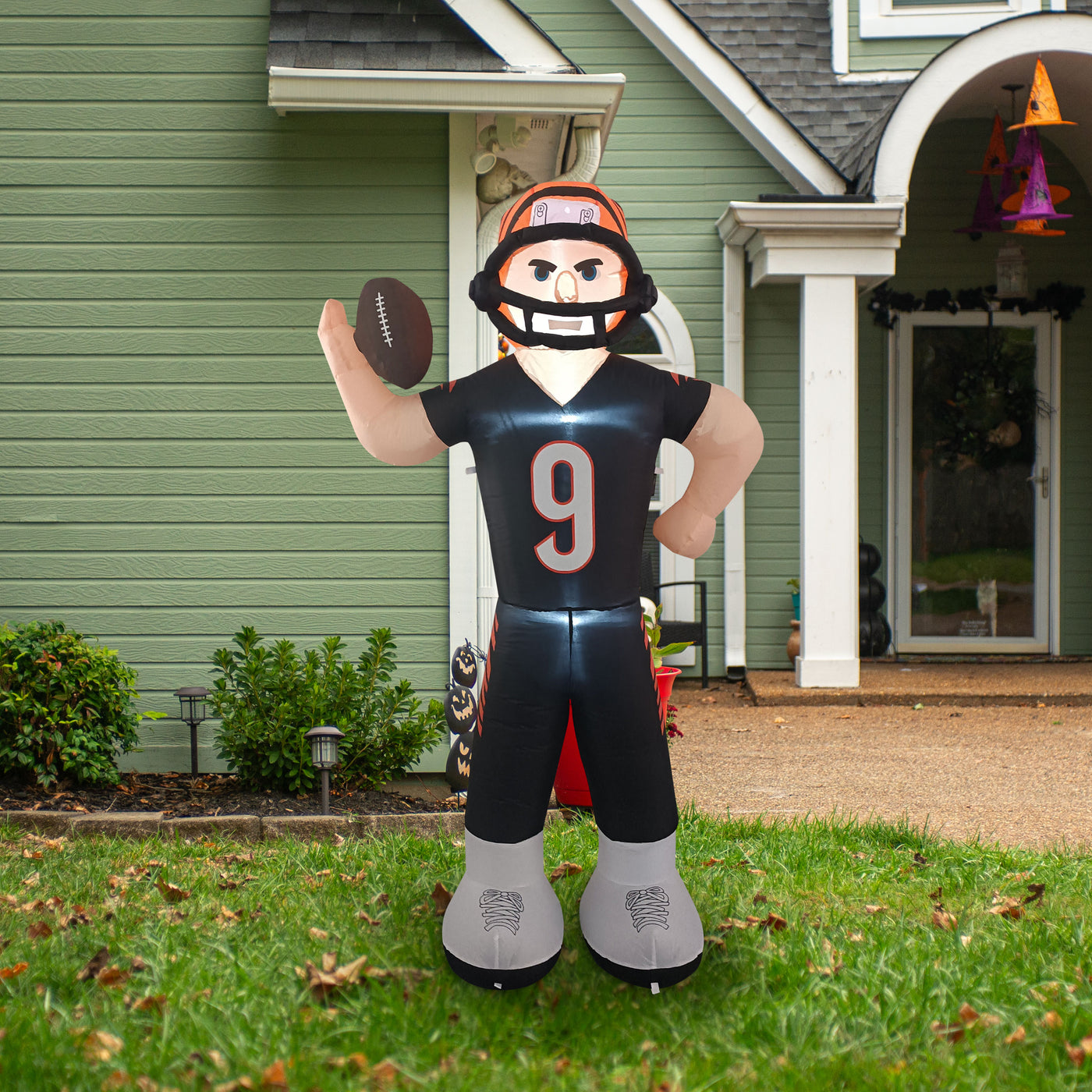 Cincinnati Bengals Joe Burrow 7ft Yard Inflatable