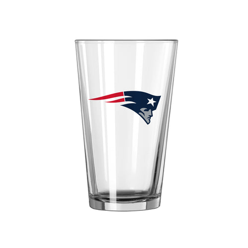 New England Patriots 16oz logo pint glass featuring team logo, clear drinkware from Logo Brands, perfect for sports fans.