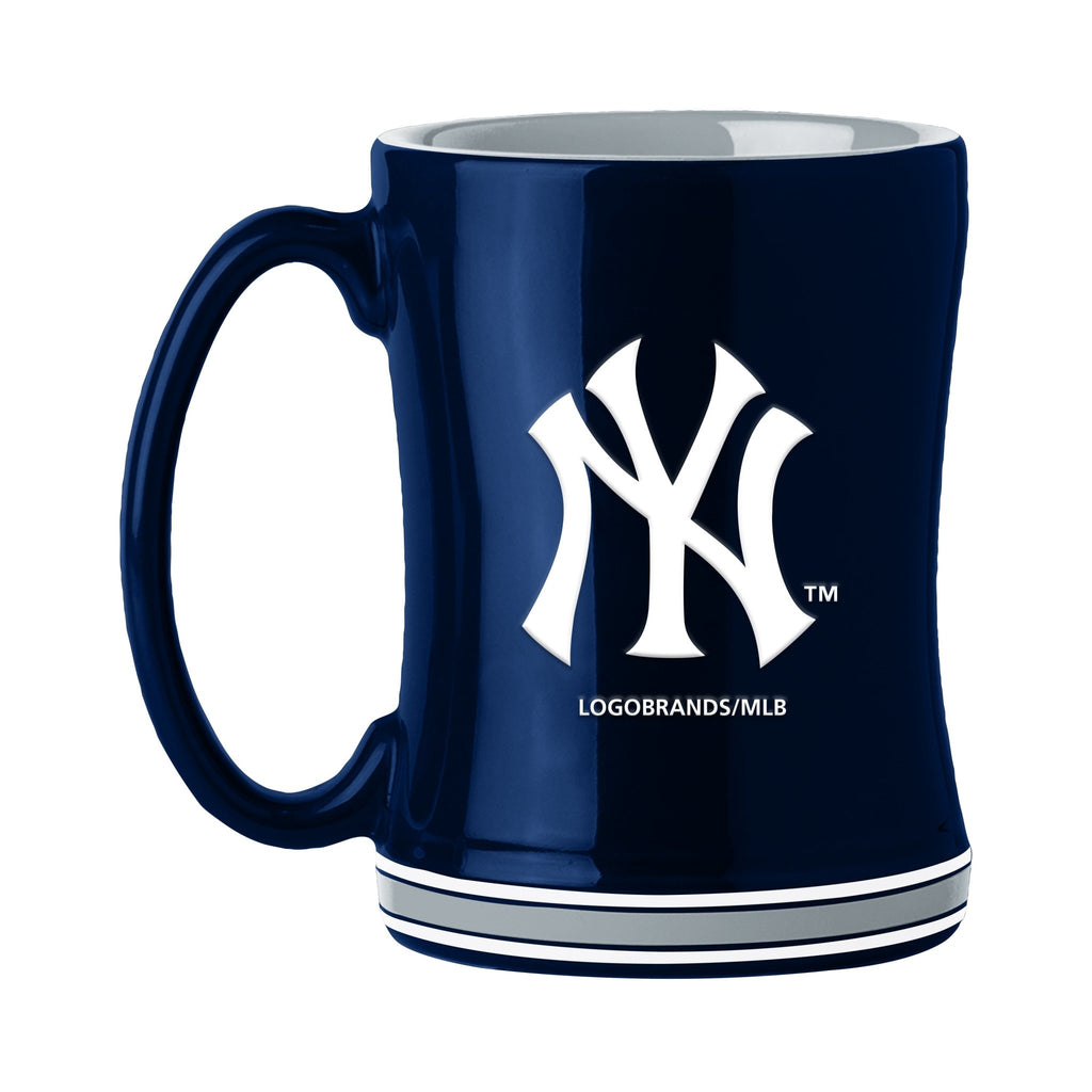 Logo Brands New York Yankees 20-fl oz Stainless Steel Blue Cup Set of: 1 in  the Drinkware department at